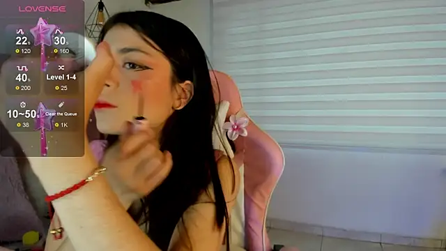 Jade rey  online show from 10/06/25, 08:28