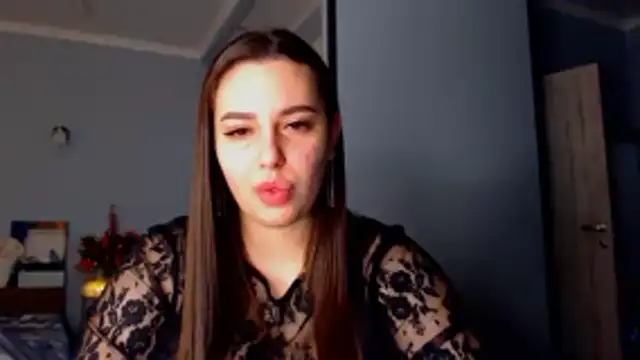 Snapshot of NikiWhite chatting on 12/22/25, 06:21 NikiWhite online show from 12/22/25, 06:21