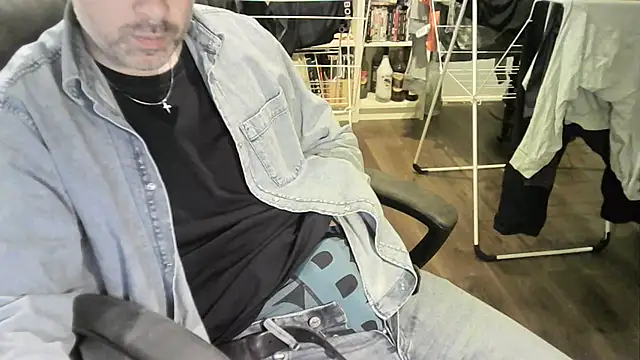 Chrisprngr online show from 09/27/25, 08:14