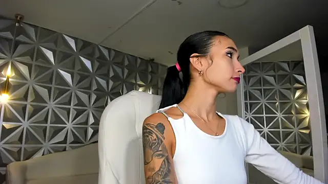 hellen tease online show from 01/16/26, 01:04