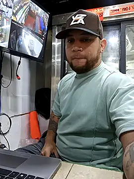 Catire10  online show from 11/23/25, 01:22