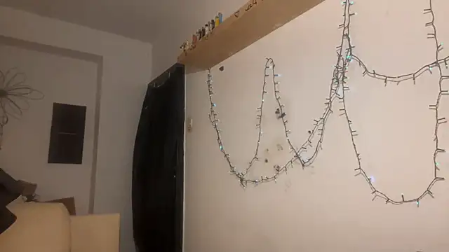 emilydee666 online show from 12/20/25, 10:06