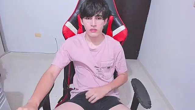 Snapshot of eren_188 chatting on 01/15/26, 02:38 eren 188 online show from 01/15/26, 02:38