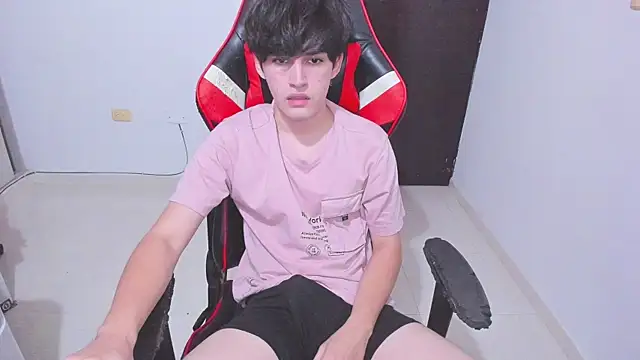 Snapshot of eren_188 chatting on 01/16/26, 02:59 eren 188 online show from 01/16/26, 02:59