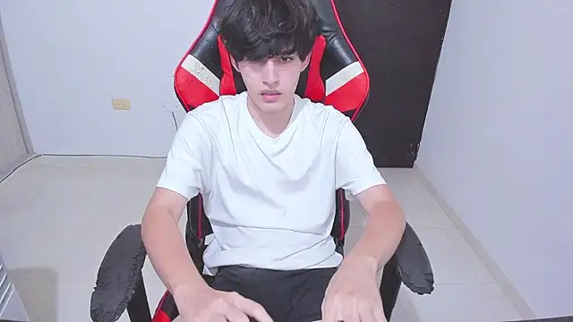 Snapshot of eren_188 chatting on 02/01/26, 03:16 eren 188 online show from 02/01/26, 03:16