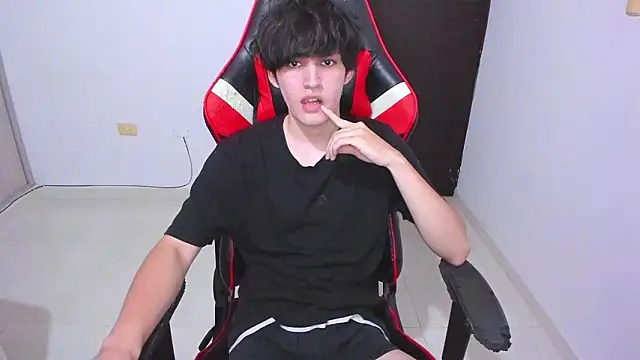 Snapshot of eren_188 chatting on 02/16/26, 11:45 eren 188 online show from 02/16/26, 11:45