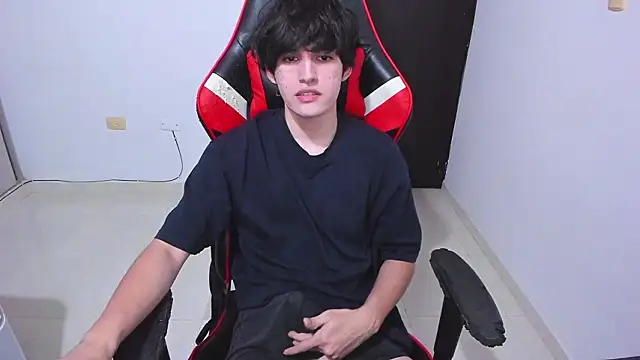 Snapshot of eren_188 chatting on 03/03/26, 12:39 eren 188 online show from 03/03/26, 12:39