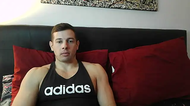 luca23millo90 online show from 05/19/26, 03:57