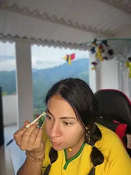 samanthahut1 online show from 07/02/26, 10:05