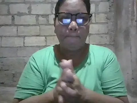 Snapshot of xxbernxxx chatting on 09/12/25, 08:47 xxbernxxx online show from 09/12/25, 08:47