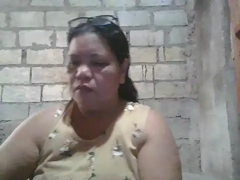 Snapshot of xxbernxxx chatting on 09/23/25, 12:13 xxbernxxx online show from 09/23/25, 12:13