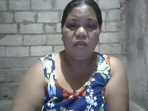 Snapshot of xxbernxxx chatting on 10/16/25, 10:16 xxbernxxx online show from 10/16/25, 10:16