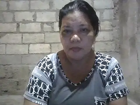 Snapshot of xxbernxxx chatting on 10/19/25, 09:48 xxbernxxx online show from 10/19/25, 09:48