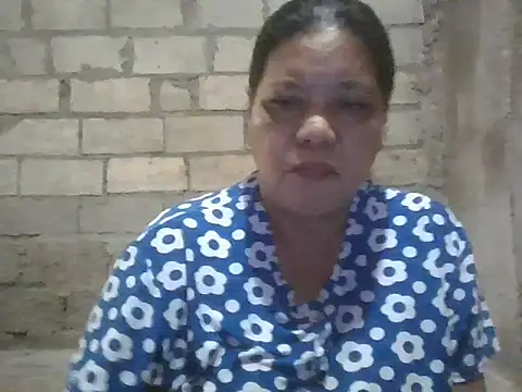 Snapshot of xxbernxxx chatting on 10/24/25, 11:56 xxbernxxx online show from 10/24/25, 11:56