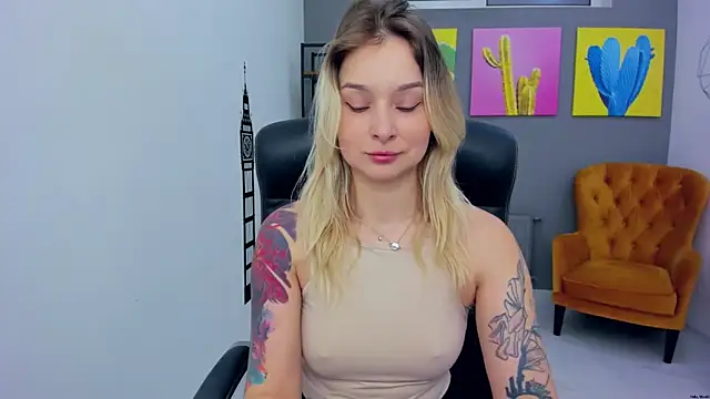 LilFleurish online show from 04/13/26, 04:29