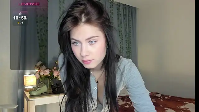 Vanellopes online show from 11/14/25, 01:21