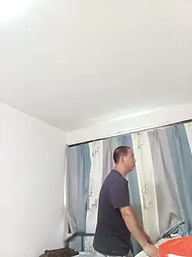 CWQ123 online show from 09/27/25, 01:21