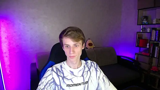 Snapshot of yes_cute_boy_ chatting on 11/05/25, 07:14 yes cute boy online show from 11/05/25, 07:14