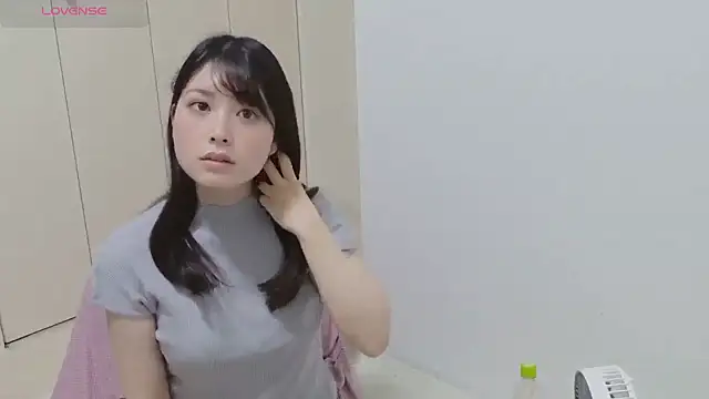 Snapshot of coharu_01 chatting on 10/05/25, 12:36 coharu 01 online show from 10/05/25, 12:36