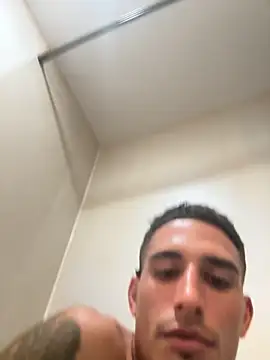 Snapshot of Cuban_4777 chatting on 12/05/25, 07:06 Cuban 4777 online show from 12/05/25, 07:06