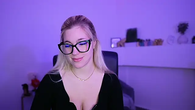 leokitty  online show from 04/14/26, 01:06