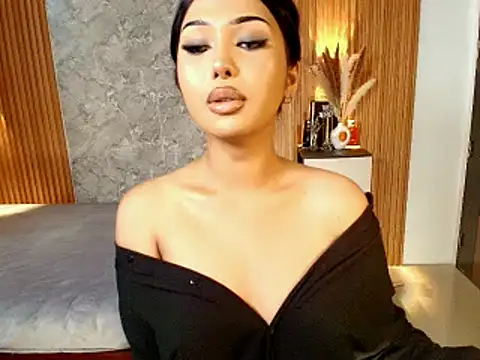 MiaFuckingWill online show from 09/28/25, 10:20