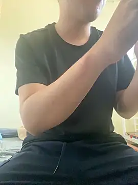 Snapshot of lahungdj12 chatting on 02/21/26, 03:29 lahungdj12 online show from 02/21/26, 03:29