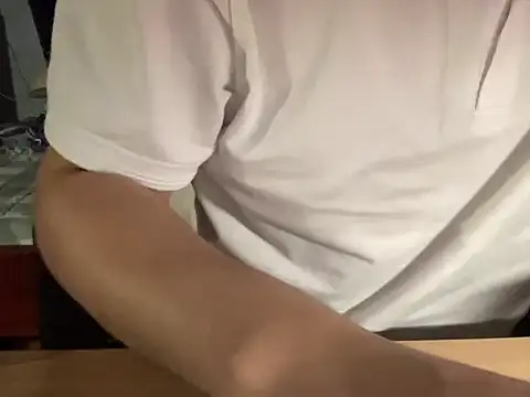 Snapshot of lahungdj12 chatting on 03/04/26, 04:40 lahungdj12 online show from 03/04/26, 04:40