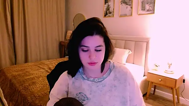 lil angel  online show from 02/14/26, 03:47