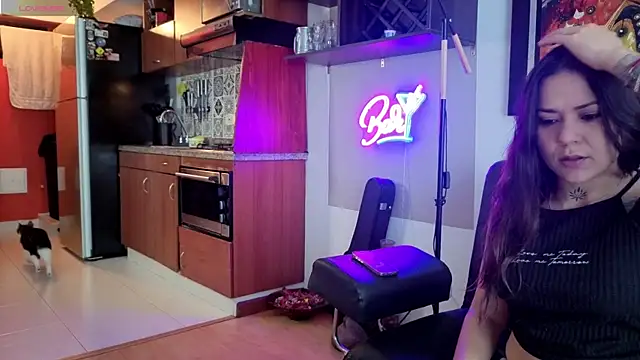 SujannaVarma  online show from 04/05/26, 07:11