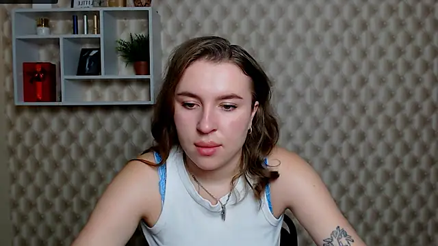 JuliaTopp  online show from 11/29/25, 04:04