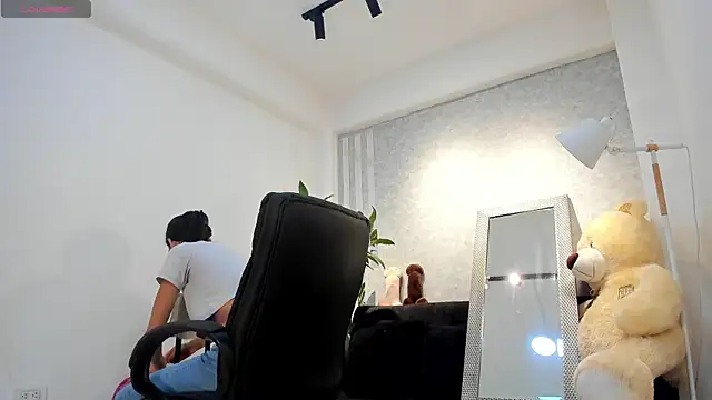 lily cash1 online show from 01/19/26, 01:04