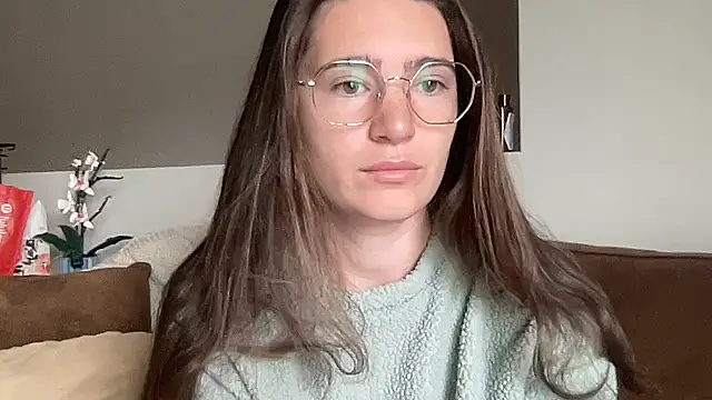 Snapshot of bambifarrina chatting on 09/11/25, 03:12 bambifarrina online show from 09/11/25, 03:12