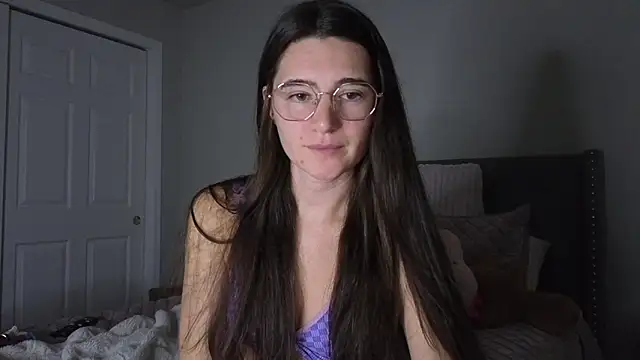 Snapshot of bambifarrina chatting on 11/30/25, 05:33 bambifarrina online show from 11/30/25, 05:33