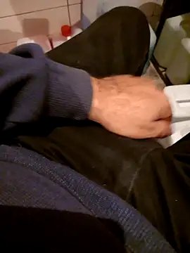 bullut06 online show from 10/16/25, 12:06