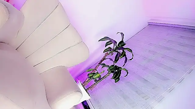 Eboney Hott online show from 05/28/26, 06:38
