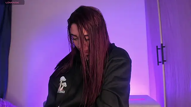 scarlett Collinss online show from 12/23/25, 05:16