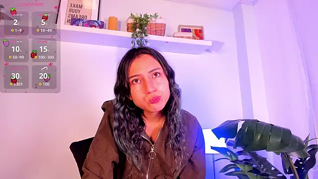 Snapshot of Vampgyal chatting on 10/01/25, 08:04 Vampgyal online show from 10/01/25, 08:04