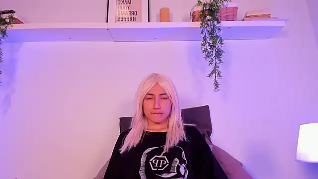 Snapshot of Vampgyal chatting on 10/23/25, 09:02 Vampgyal online show from 10/23/25, 09:02