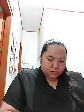 LianaCruzado online show from 04/12/26, 01:32