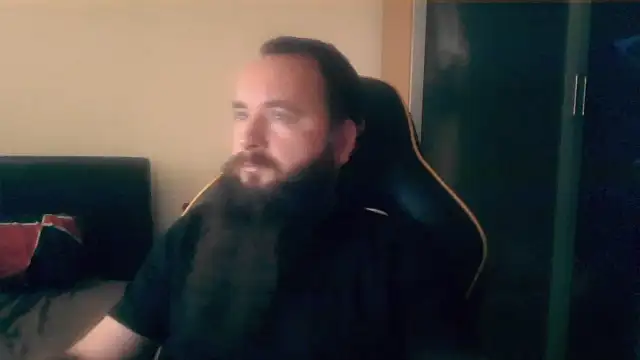 LondonMan1988 online show from 10/07/25, 07:27