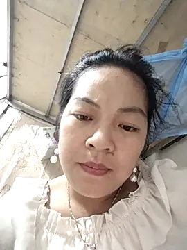 Snapshot of naop04 chatting on 09/17/25, 09:22 naop04 online show from 09/17/25, 09:22