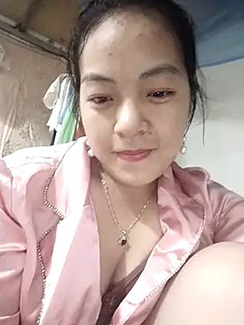 Snapshot of naop04 chatting on 10/04/25, 07:28 naop04 online show from 10/04/25, 07:28