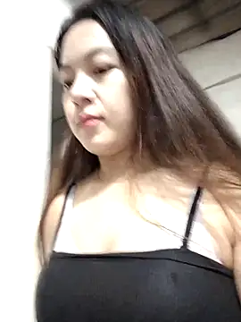 Snapshot of naop04 chatting on 11/18/25, 12:16 naop04 online show from 11/18/25, 12:16