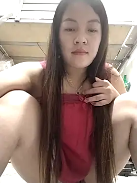 Snapshot of naop04 chatting on 11/25/25, 11:54 naop04 online show from 11/25/25, 11:54