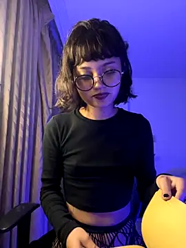 Snapshot of wildflower_sex chatting on 11/17/25, 06:08 wildflower sex online show from 11/17/25, 06:08