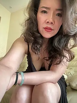 anna yngs online show from 05/19/26, 04:08