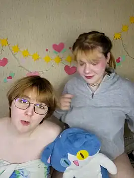 Snapshot of xrixsyx_and_ricky chatting on 02/21/26, 05:03 xrixsyx and ricky online show from 02/21/26, 05:03