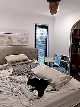 Snapshot of iamthepublickmasterbater chatting on 10/08/25, 09:45 iamthepublickmasterbater online show from 10/08/25, 09:45