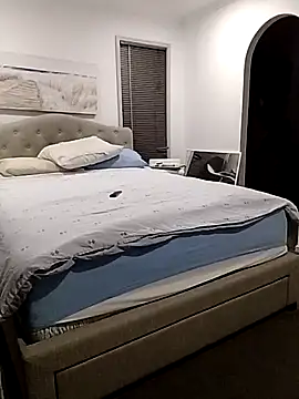 Snapshot of iamthepublickmasterbater chatting on 11/05/25, 03:23 iamthepublickmasterbater online show from 11/05/25, 03:23